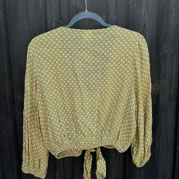 By Together Lime Tie-Front Crop Blouse 3/4 Sleeve - Picture 9 of 9